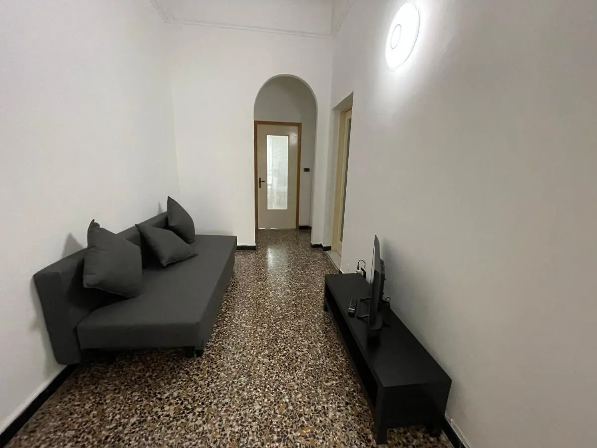 La Finestra Su Savona, Appartamento Centrale